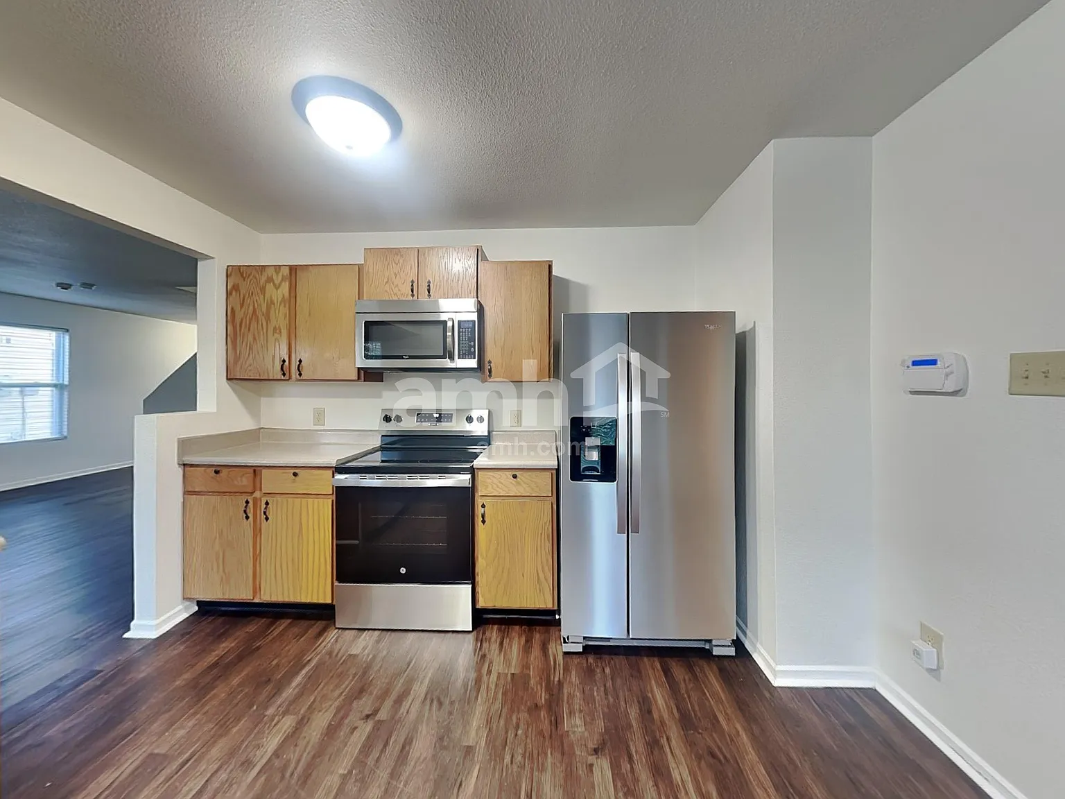 3 bed, 2.5 bath, 1785 sqft, $1,825 — Photo 3