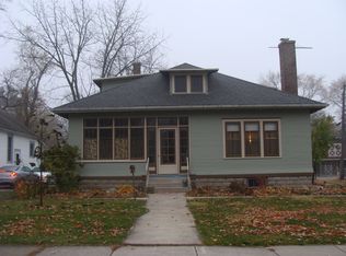 617 S Main St, Crown Point, IN 46307