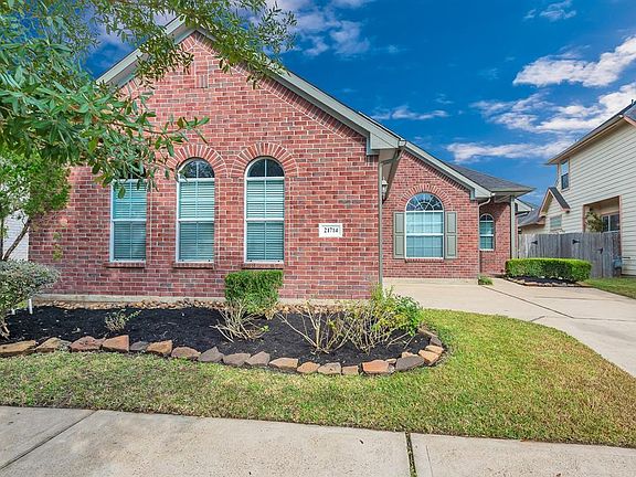 2nd image of 21714 Shallow Glen Ln