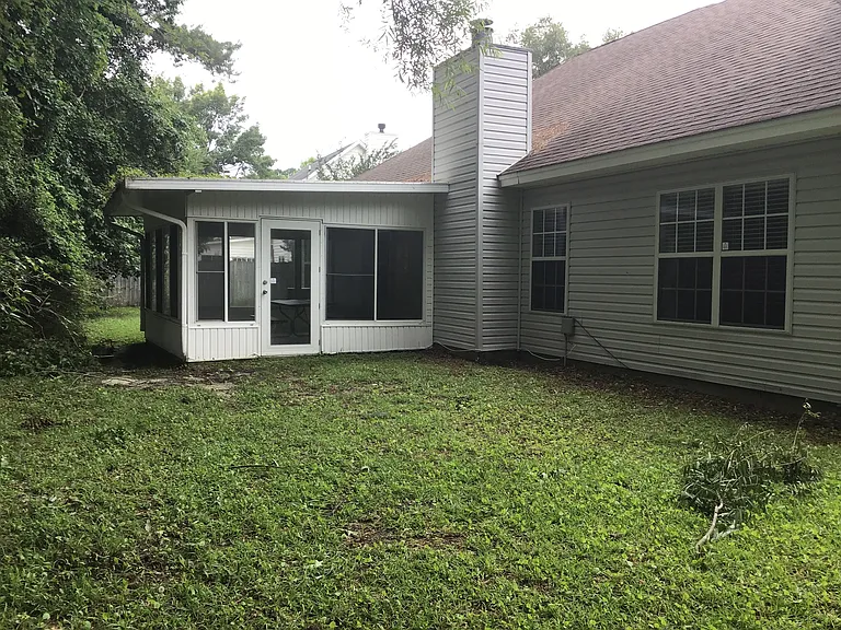 62 Golden Gate Dr — Photo 18