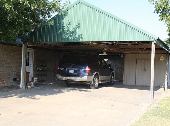 5th image of 6338 E State Highway 243
