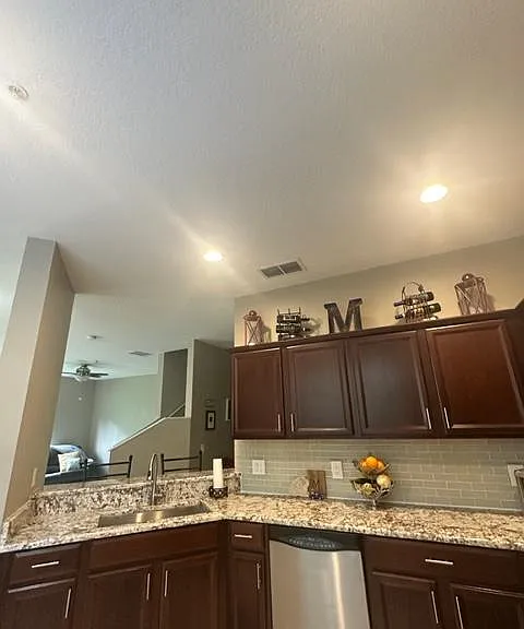 6448 S Goldenrod Rd #B — Photo 4
