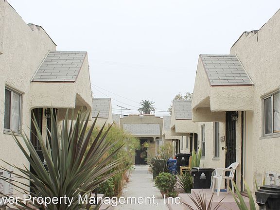 4th image of 727 W 74th St #9022760