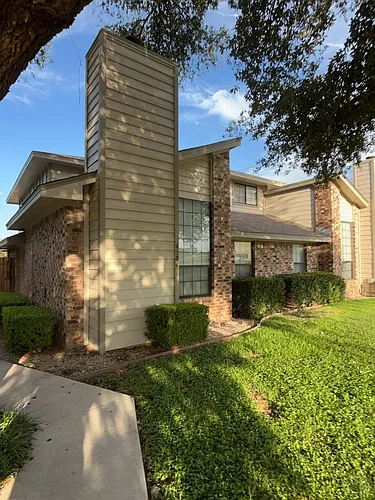 4304 Hulen Cir E Photo 1