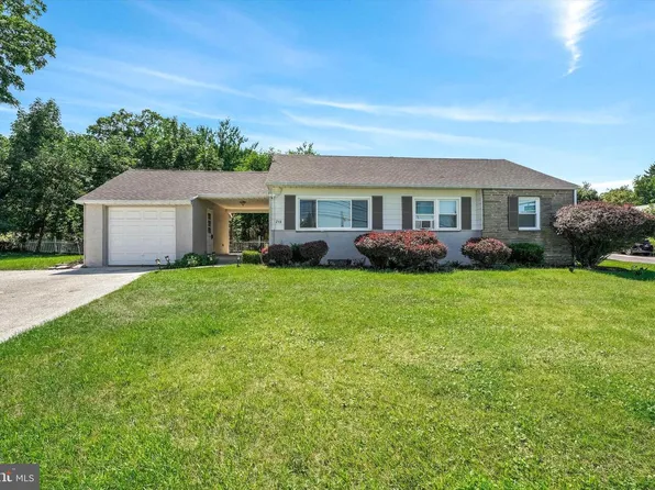 215 S Henderson Rd, King Of Prussia, PA 19406