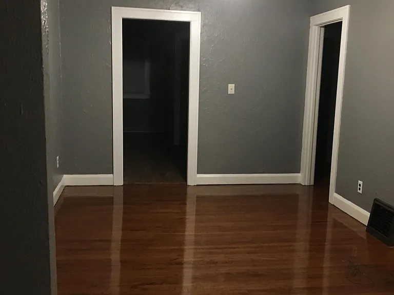 4401 Walker Ave — Photo 32