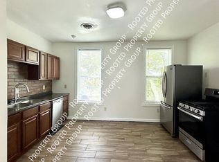 24 Woodlawn Ct #2, Troy, NY 12180