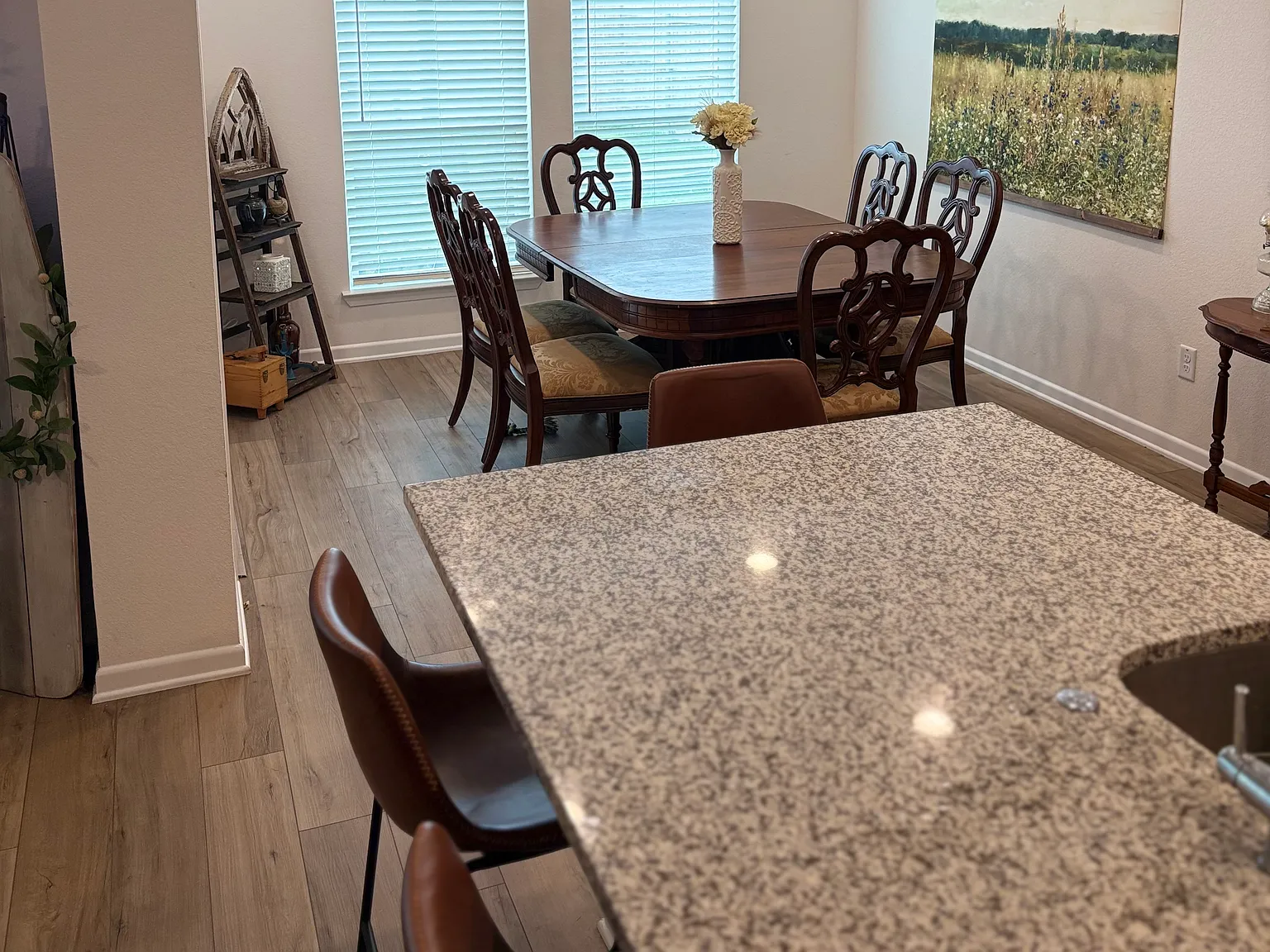 4 bed, 1866 sqft, $2,245 — Photo 4