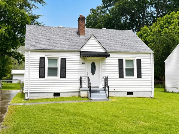 205 June Ave, Bessemer, AL 35023