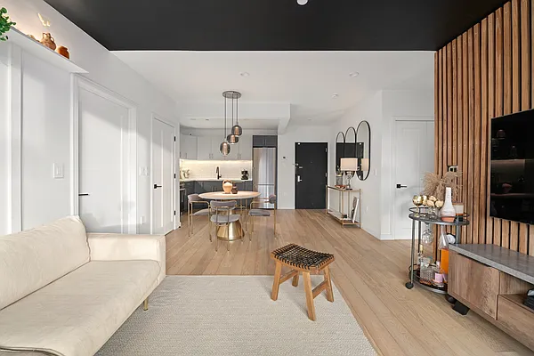 Rented by Compass | media 18