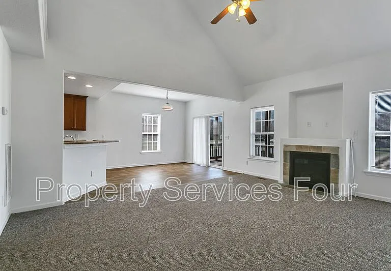 234 Moyock Landing Dr — Photo 4