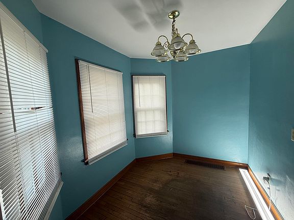 3rd image of 237 N Main St