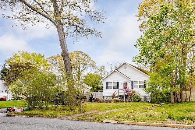 1st image of 148 Wavecrest Drive