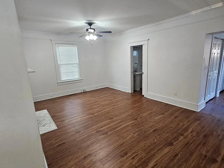 405 Anderson St — Photo 10