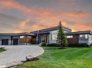7 Meadowlark Way, Clearview, ON L9Y0K1