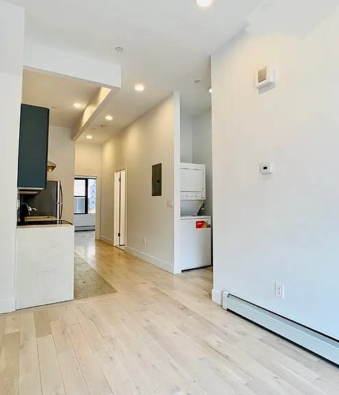 346 Stanhope St #2 — Photo 6