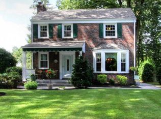 4524 Eden St, Philadelphia, PA 19114