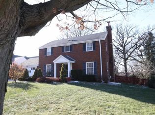 710 56th St, Des Moines, IA 50312