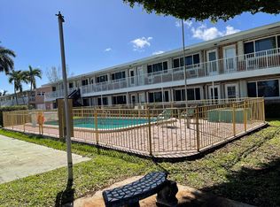 450 Layne Blvd APT 14, Hallandale, FL 33009