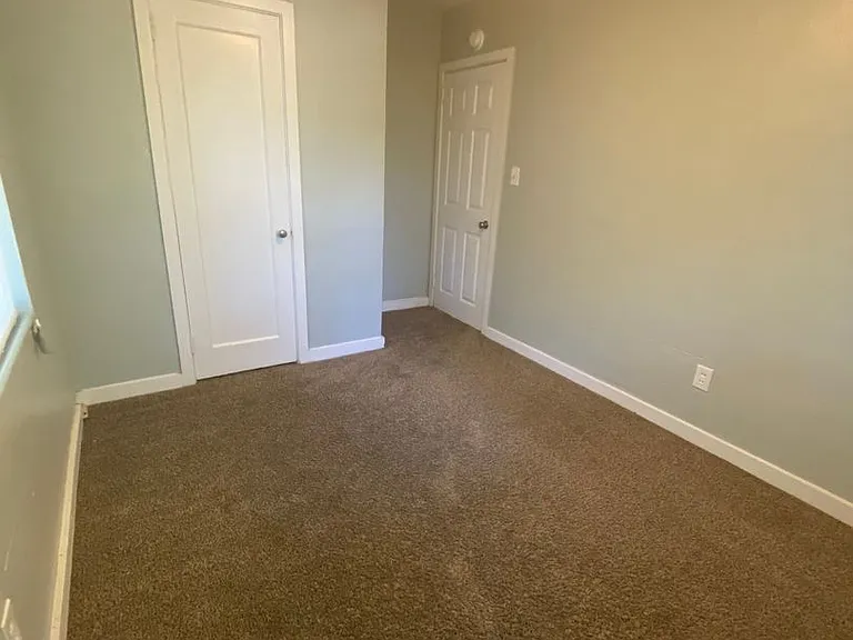 3930 Roswell Dr — Photo 13