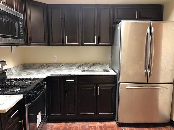 2nd image of 151 Broad St #2BR