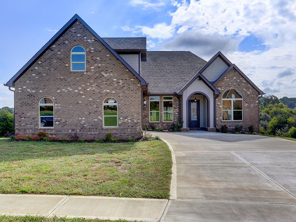 1st image of 544 Fieldstone Dr