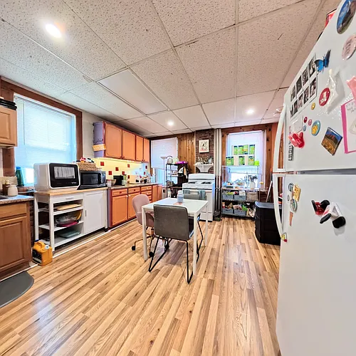 7 Kenney St Photo 1