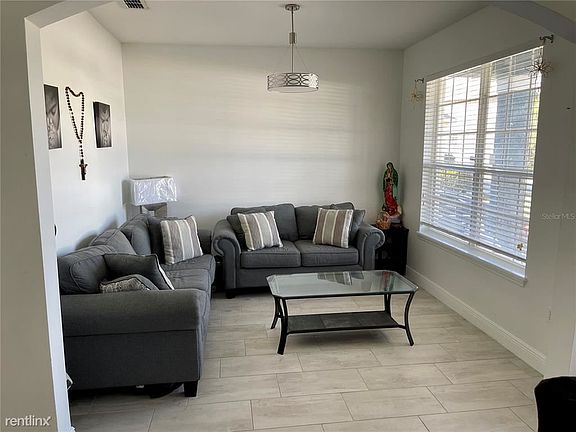 4th image of 3218 Hopewell Dr