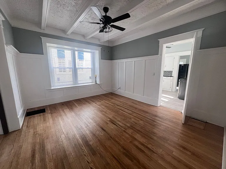 1242 Wealthy St SE — Photo 7