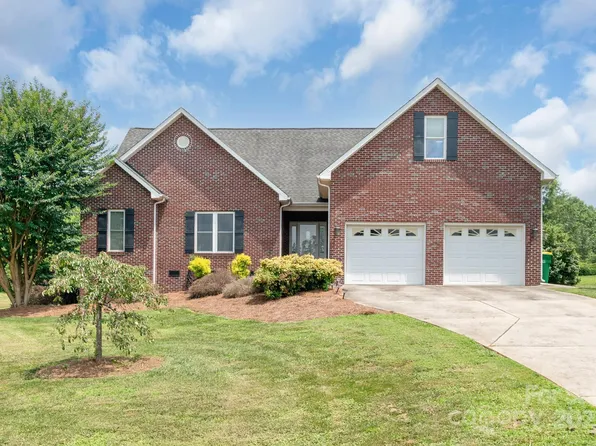 773 Hathcock Glen Dr, Oakboro, NC 28129