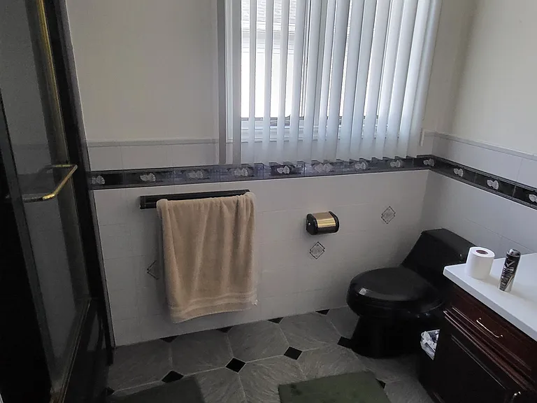 309 Beacon St S — Photo 10