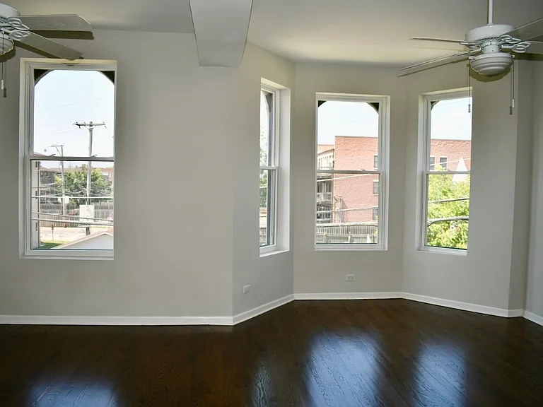 867 E Pershing Rd #2 — Photo 3