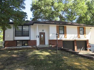 1007 SW Allendale Blvd, Lees Summit, MO 64081