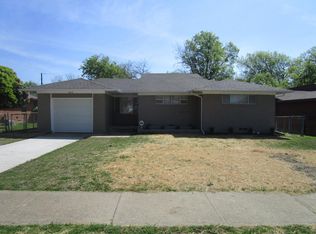 3810 Summit Ridge Dr, Dallas, TX 75216