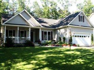 402 Northwood Cir, Cross Junction, VA 22625