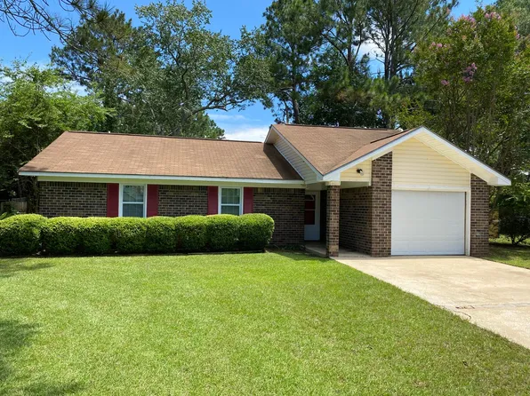 140 Apache St, Leesburg, GA 31763