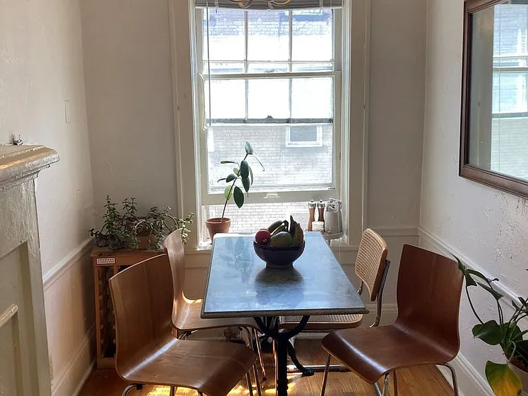 2212 Girard Ave. S — Photo 18