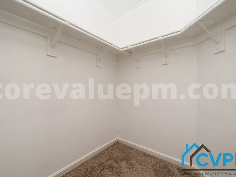 1934 Hackberry Ct — Photo 26