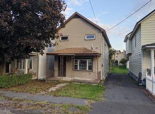114 3rd St, Olyphant, PA 18447