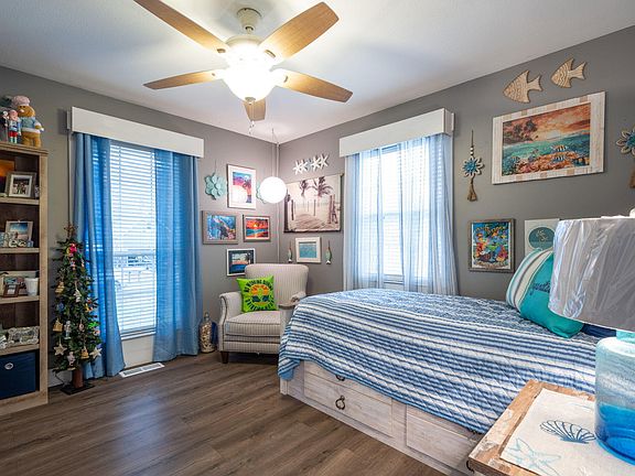 4th image of 2312 Lyons Ln