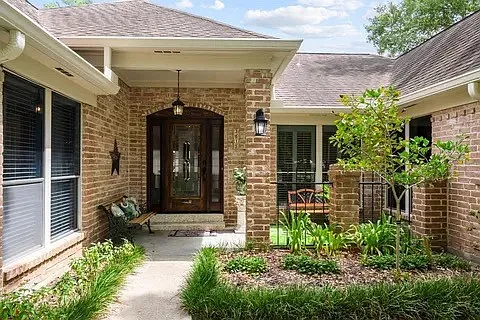 3615 Fairvalley Dr — Photo 1
