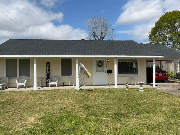 2250 3rd St, Port Neches, TX 77651