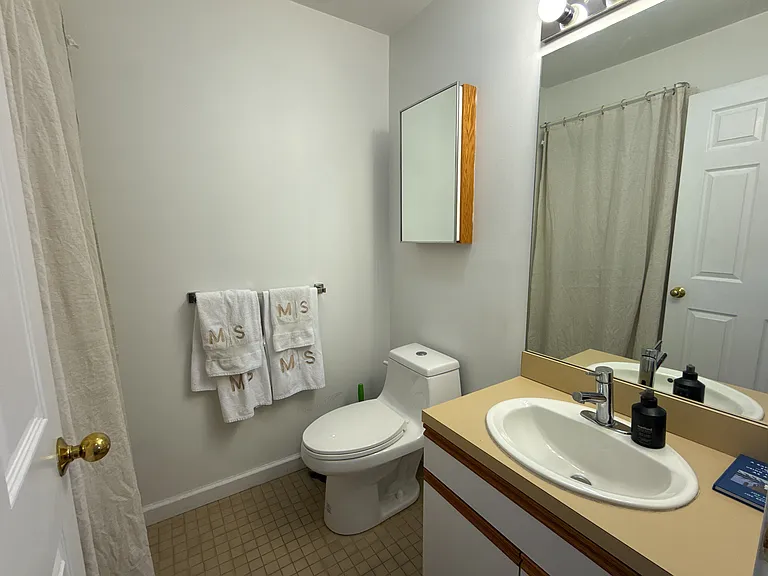 332 Franklin St #700 — Photo 15