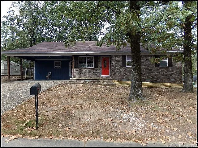 3 bed, 2.0 bath, 1464 sqft, $1,675 — Photo 2