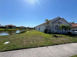 2064 Willow Branch Dr, Cape Coral, FL 33991