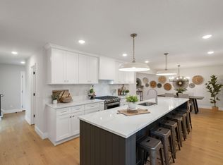 14712 Glendale Rd, Minnetonka, MN 55345