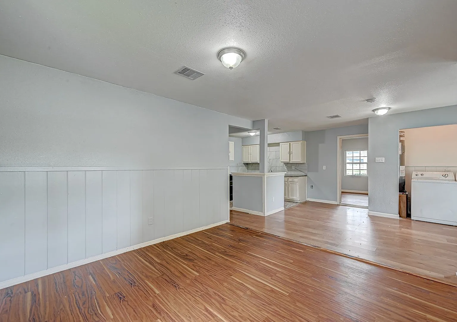 Beautiful 2-Bed, 2-Bath Home Near the Texas Medical Center! — Photo 3