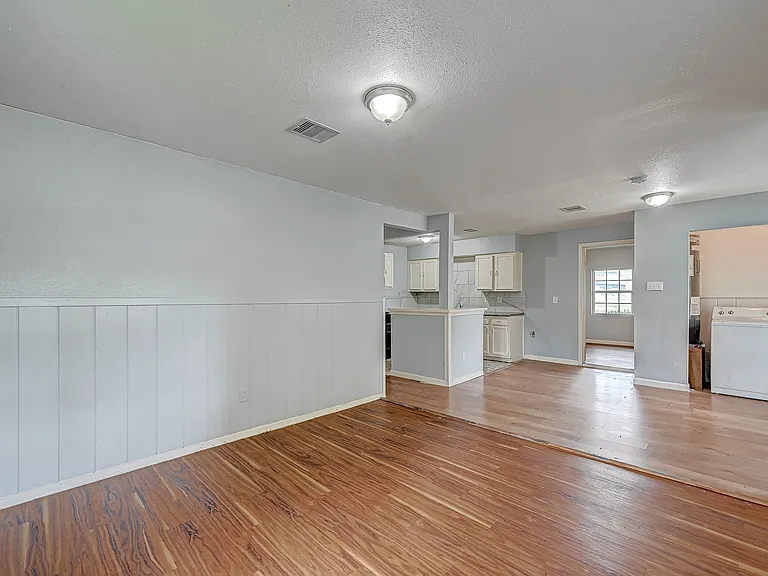 3406 Saint Benedict St — Photo 3
