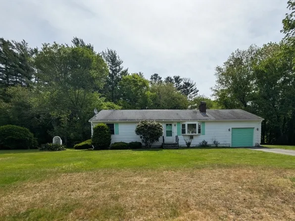 7 Birchwood Dr, Webster, MA 01570