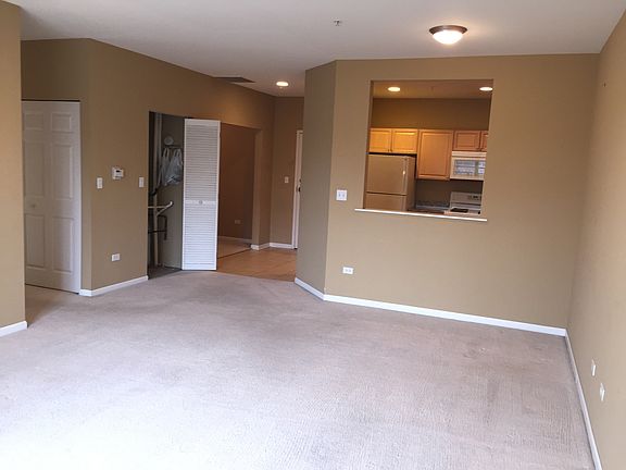 4th image of 1700 Riverwoods Dr APT 303